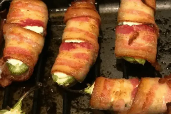keto jalapeno poppers bacon wrapped
